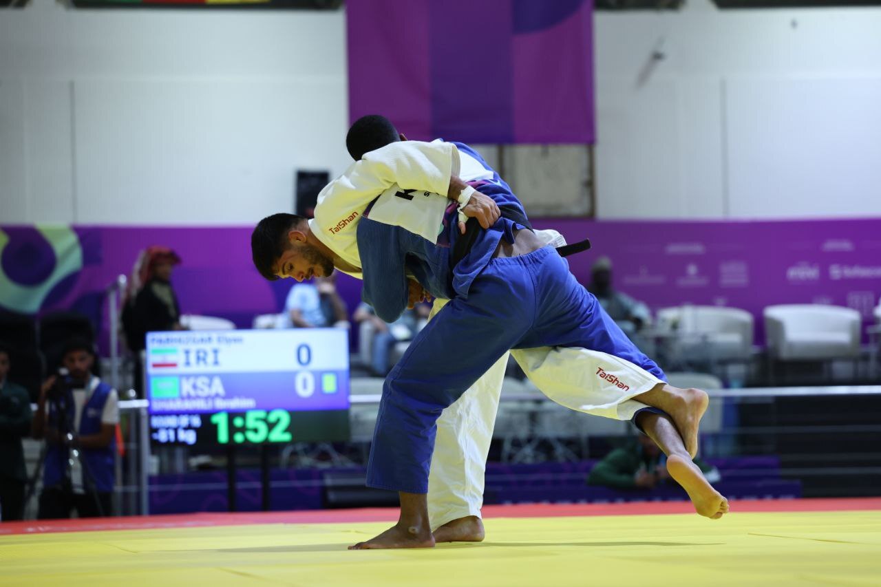 زنده از عربستان| دو شناگر ایران در نیمه&zwnj;نهایی/ پیروزی پرهیزگار مقابل جودوکار سعودی