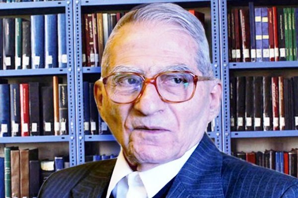 کریم مجتهدی